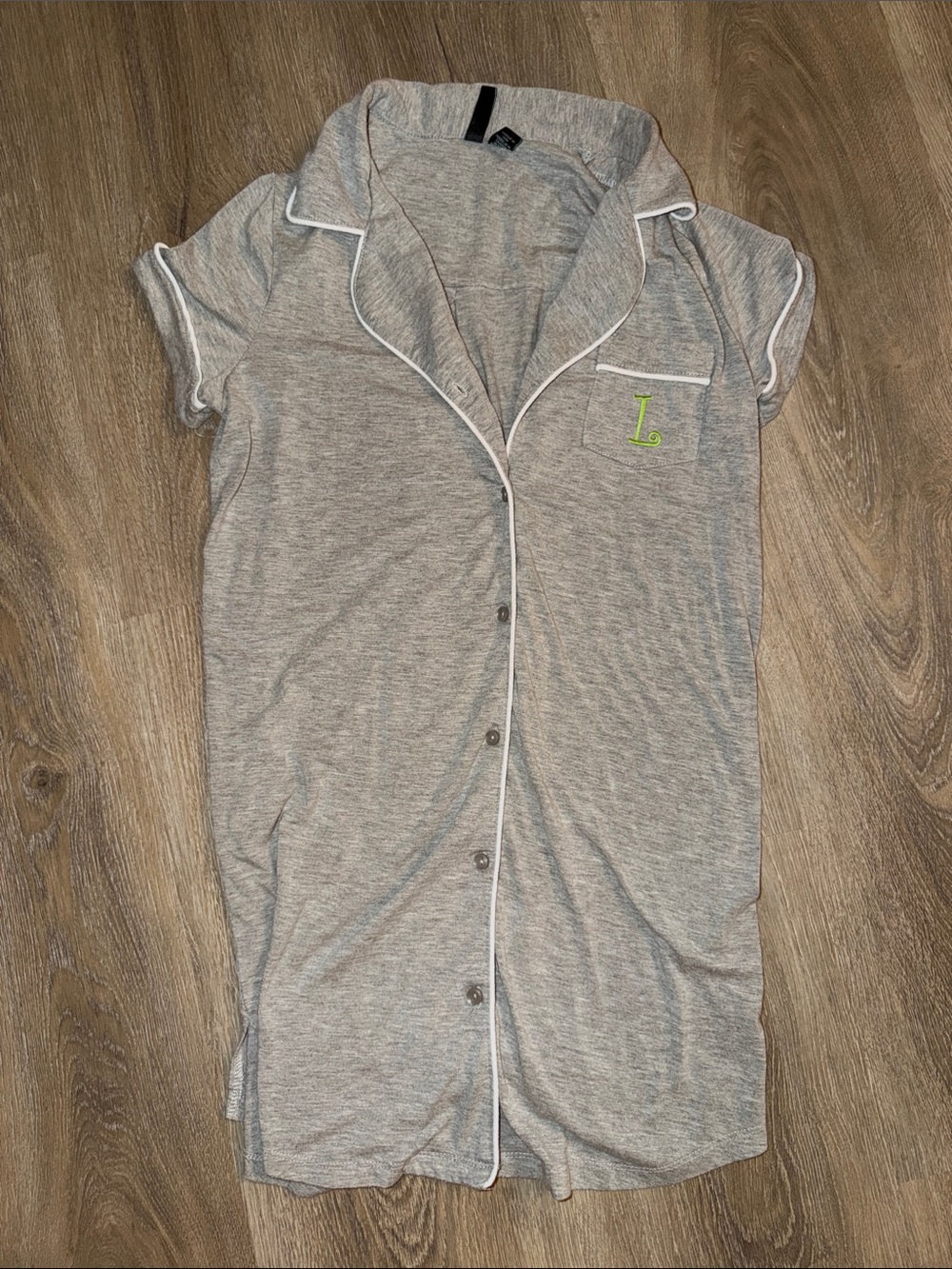 Cynthia Rowley- size small- Gray Short-Sleeve Button-Front Sleep night gowns